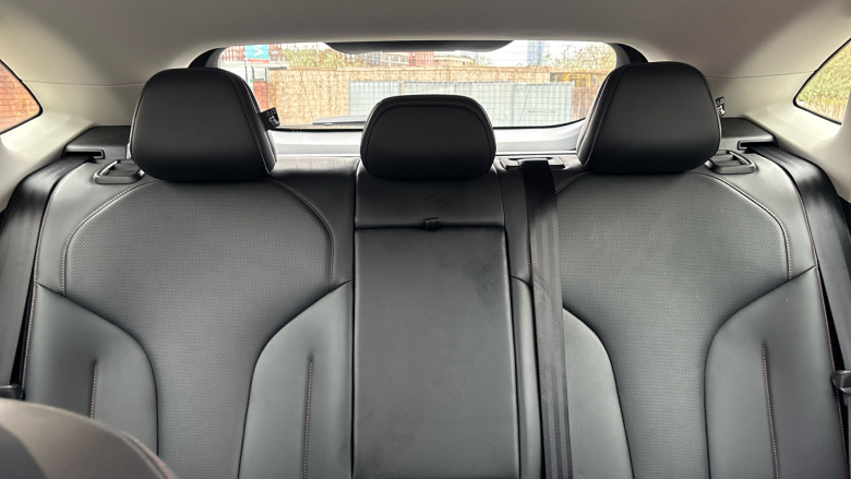 MG HS 1.5 T-GDI Trophy 5dr Petrol Hatchback